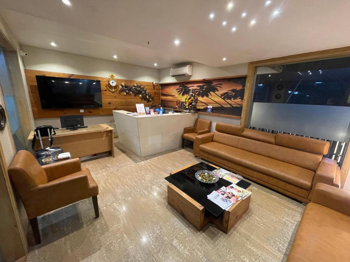 Hotel Goa Continental Arpora Ngoại thất bức ảnh
