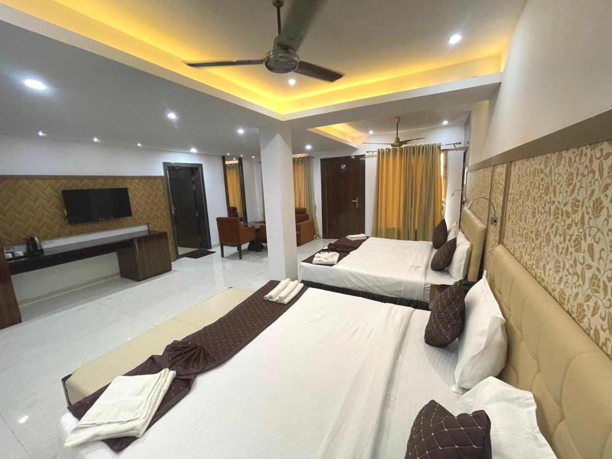 Hotel Goa Continental Arpora Ngoại thất bức ảnh