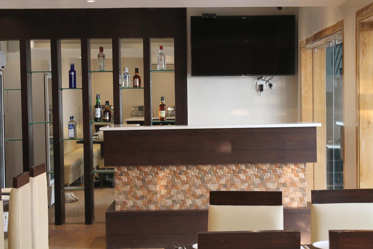 Hotel Goa Continental Arpora Ngoại thất bức ảnh