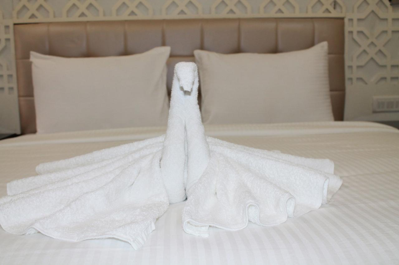 Hotel Goa Continental Arpora Ngoại thất bức ảnh